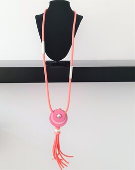 rubberen ketting, roze, een snoer met rondjes, kralen en sliertjes