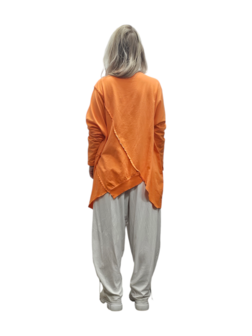 Sportieve-ruimvallend sweater-oranje asymmetrisch 
