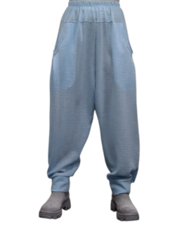 Zomerbroek Malina-licht-blauw in haremvorm van luchtige linnenlook kwaliteit 