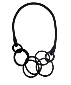 Rubberen ketting zwart met in het midden rondingen