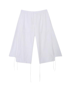 Broek-wit-asymmetrische zoom