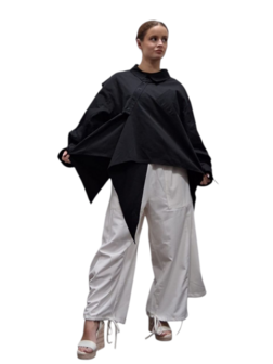 Blouse-zwart-asymmetrisch 