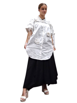 Blouse-wit-met opgestikte bloemen