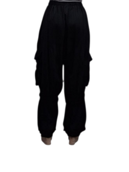 Wijde broek zwart met grote zakken100% cotton