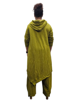 jurk groen met capuchon asymmetrisch