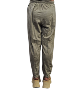 Wijde broek greige met leuke inknipsels 100% cotton