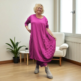 jurk paars met inknipsels