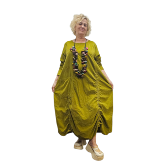 Leuke jurk met leuke details olijfgroen corduroy