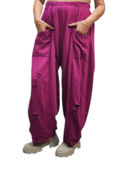 Wijde broek paars met leuke inknipsels 100% cotton