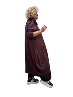 jurk aubergine met inknipsels en aparte kol