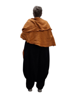 Omslagdoek grote sjaal oker mousseline stof