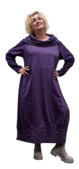 Jurk purple met sjaalkraag bestaande uit 2 soorten katoen