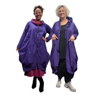 Lange tussenjas purple met lange puntmuts