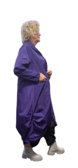 Lange tussenjas purple met lange puntmuts