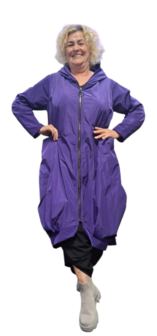 Lange tussenjas purple met lange puntmuts