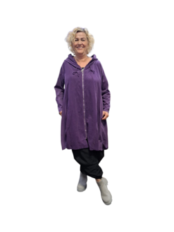 Vest/jas purple met capuchon bestaande uit 2 soorten katoen