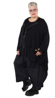 Ruim vallend vest Bella zwart met grote rits