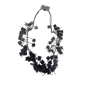 Lange fantasie ketting zwart