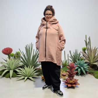Korte tussenjas roze met capuchon ribfluweel/corduroy