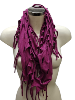 Sjaal purple met franjes en openingen 