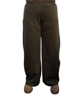 Basic broek groen in rechte vorm 