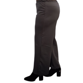 Basic broek grijs in rechte vorm 7/8ste lengte