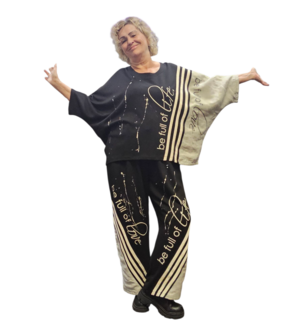 Tweedelig set zwart met beige print en details