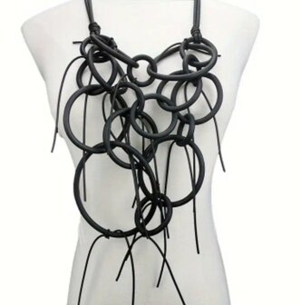 Rubberen ketting zwart met ronden details