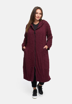 Overgangsmantel van gestructureerde viscose-stretch &#039;Flor&eacute;a&#039; rood