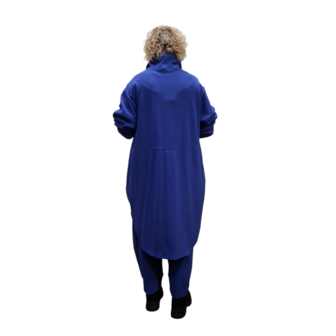 Blouse-jas Rinna blauw, in afgeronde vorm 