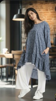 Olivia-ruim-Shirt,-Bloemen blauw