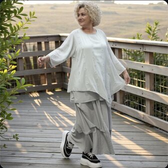 Shirt-grijs-A-lijn- stippenpatroon