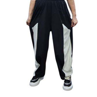 Ruime broek zwart wit