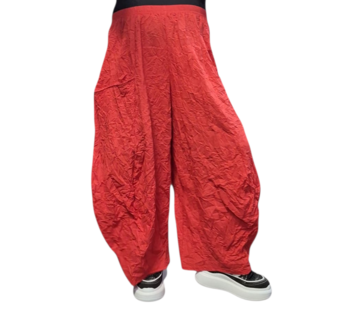 Broek crushed rood gekreukte look 