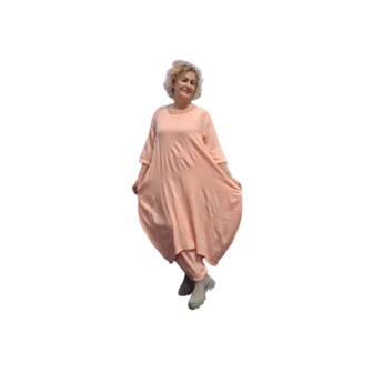 Jurk abrikoos met steekzakken op voorpand 100% katoen 