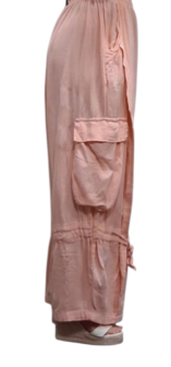 Wijde broek abrikoos met grote zakken100% cotton