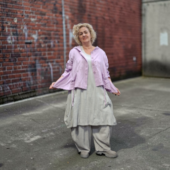 Jasje lila A-lijn met capuchon