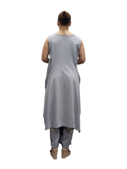Jurk- lange tuniek mouwloos-tricot grijs