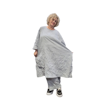 Zomerse jurk crushed  grijs gekreukte look