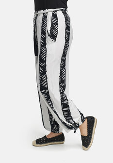 Rechte stretchbroek van viscose 'Sovana' wit