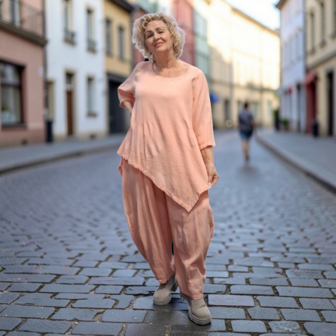 Shirt abrikoos A-lijn asymmetrisch