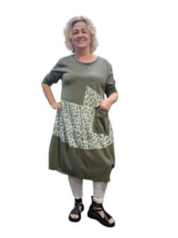 Jurk armygroen met print