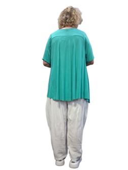 Basic-shirt-A-lijn-mintgroen met deelnaden