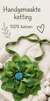 Handgemaakte ketting groen met grote bloem