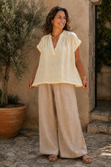 100% linnen curvy top geel met geplooide inzet
