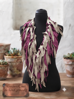 Handgemaakte-Statement-Ketting-van-Stof paars Grijs 