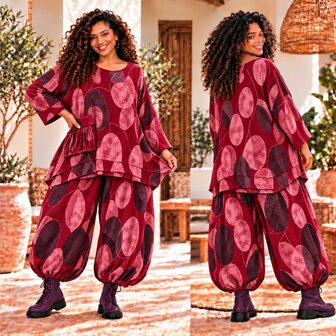 Tuniek Corduroy Bordeaux met Leuke Printdetails 