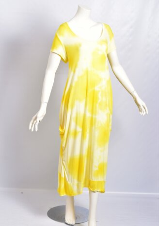  Myrjo jurk geel met Tie Dye print