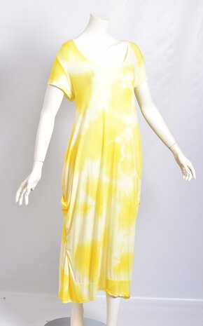  Myrjo jurk geel met Tie Dye print