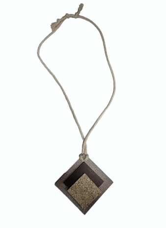 Myrjo ketting taupe met fantasie patroon